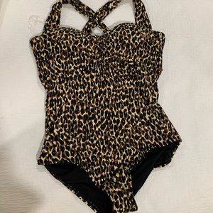 Jantzen One Piece Swimsuit NWOT Leopard Print Size 14